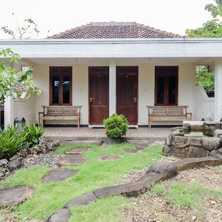 Rock Garden Homestay & Resto Tepus Экстерьер фото
