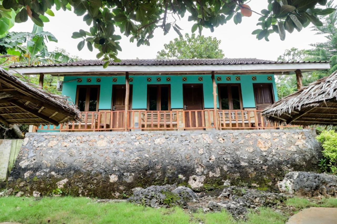Rock Garden Homestay & Resto Tepus Экстерьер фото