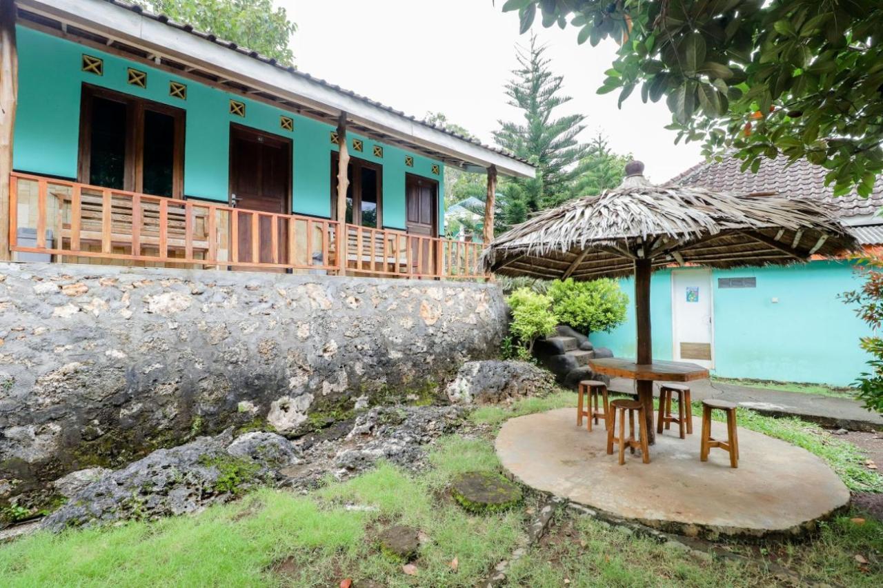 Rock Garden Homestay & Resto Tepus Экстерьер фото