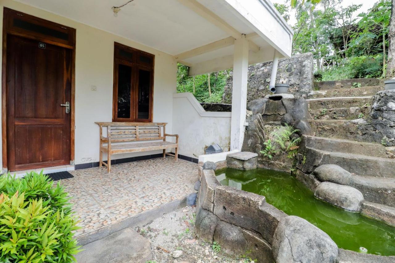 Rock Garden Homestay & Resto Tepus Экстерьер фото