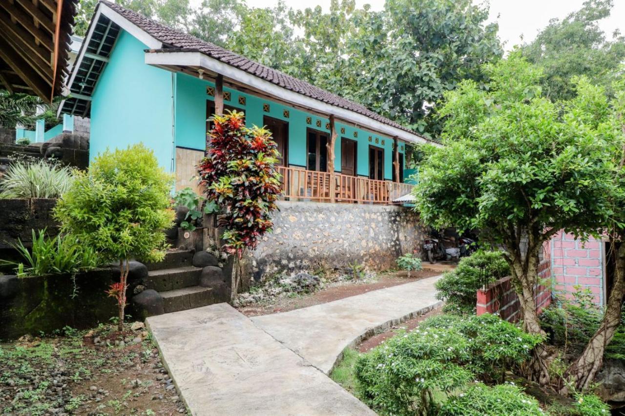 Rock Garden Homestay & Resto Tepus Экстерьер фото