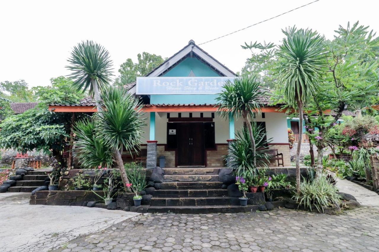 Rock Garden Homestay & Resto Tepus Экстерьер фото