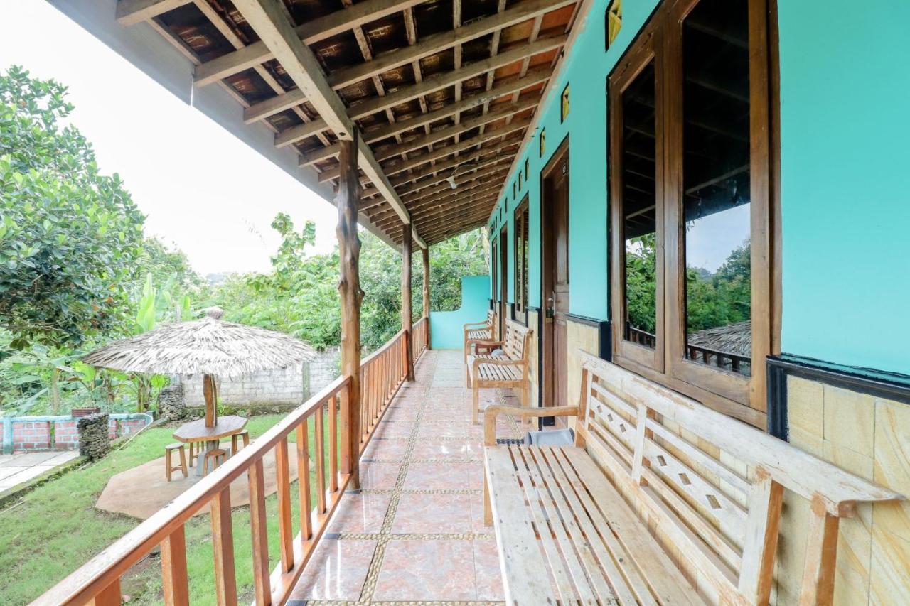 Rock Garden Homestay & Resto Tepus Экстерьер фото