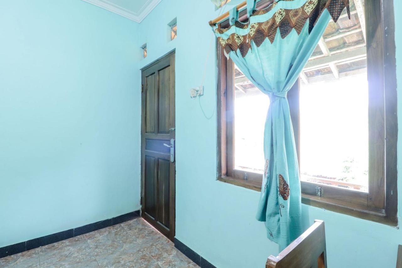 Rock Garden Homestay & Resto Tepus Экстерьер фото