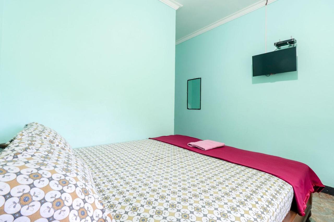 Rock Garden Homestay & Resto Tepus Экстерьер фото