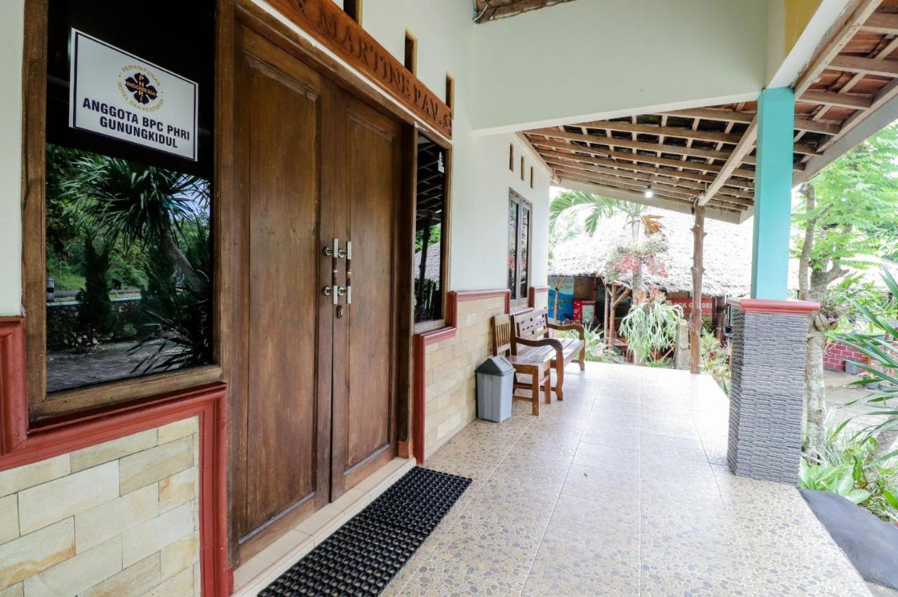 Rock Garden Homestay & Resto Tepus Экстерьер фото